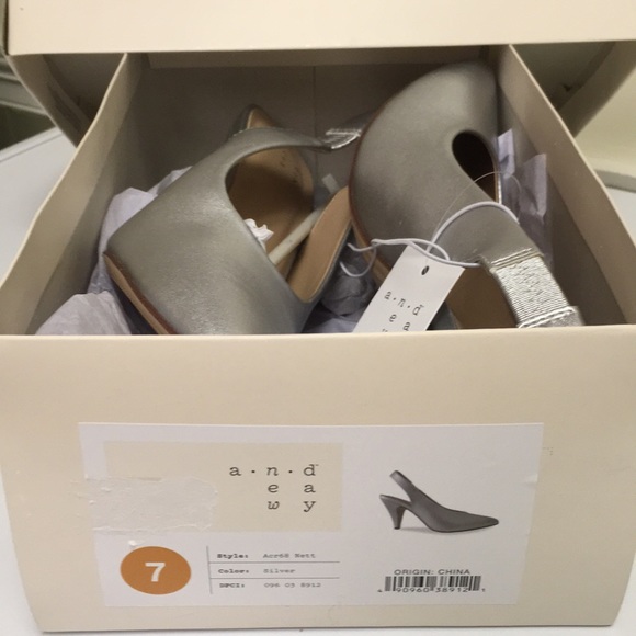 Sz 8 A new day silver slingback pumps 3.5” heels - Picture 8 of 8